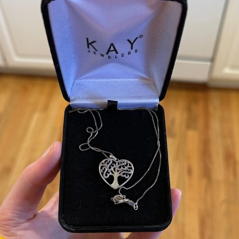 Jane Seymour Sterling Silver open heart diamond necklace - Picture 3 of 6